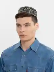Черный тюбетейка