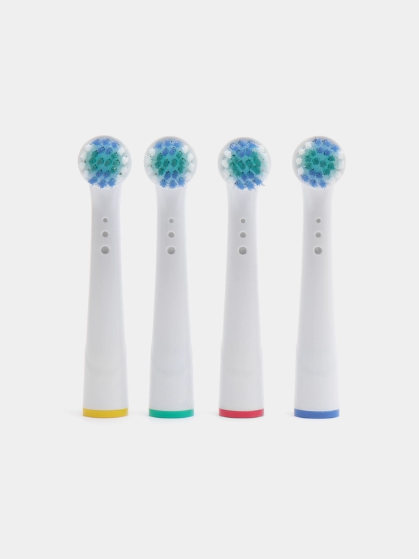 Сменные насадки для электрической зубной щетки Oral-B, 4 штуки