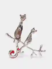 Красный брошь женская "Котики"