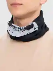 Белый балаклава с черепом