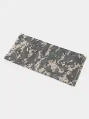 Серый шарф камуфляжный