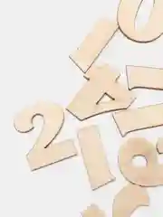 Алый деревянные цифры