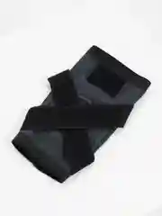 Зеленый наколенник с фиксирующими ремнями
