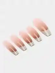 Накладные ногти с дизайном и клеем