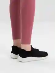 Черный кроссовки женские слипоны
