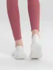 Белый кроссовки женские слипоны