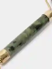 Роликовый массажер для лица