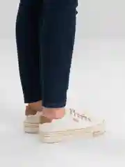 Бежевый кеды женские