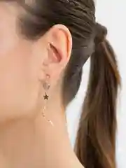 Черный серьги-подвески, золотистые, с камнем