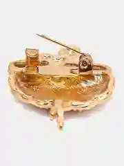 Белый брошь женская "Балерина"