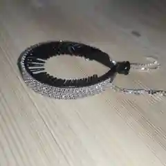 Заколка для шишки со стразами