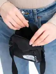 Черный женская сумка через плечо, мессенджер для телефона