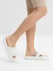 Белый сланцы, шлепанцы женские