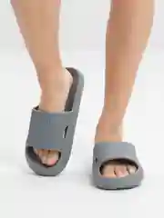 Серый сланцы, шлепанцы женские