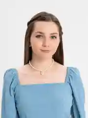 Белый чокер с ракушкой, из деревянных бусин, ручная работа