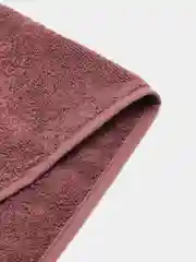 Коралловый полотенце банное ,Состав - ХЛОПОК 100% ,Размер 70/140 с петелькой.Хорошо впитывает влагу