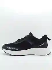 Черный женские кроссовки