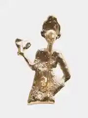 Белый брошь с эмалью "Медицинская"