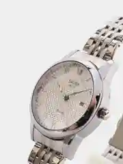 Белый женские наручные часы Skmei 9058CS-L с металлическим браслетом и календарем