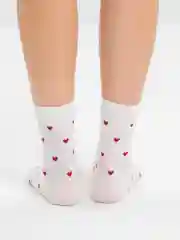 Женские носки белые с принтом сердечек / носки с сердечками