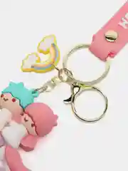 Розовый брелок для ключей и рюкзака