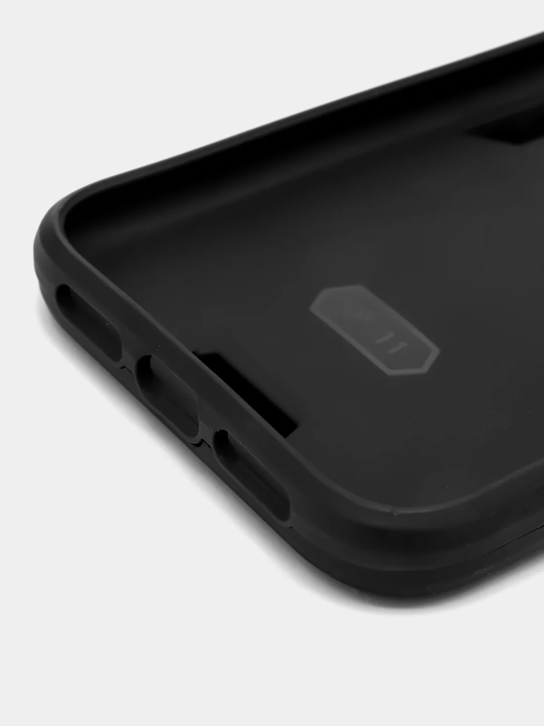 Угольный чехол Apple iPhone 11 (6.1), противоударный, с металлической подставкой кольцом