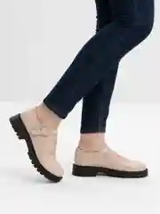 Бежевый лоферы женские