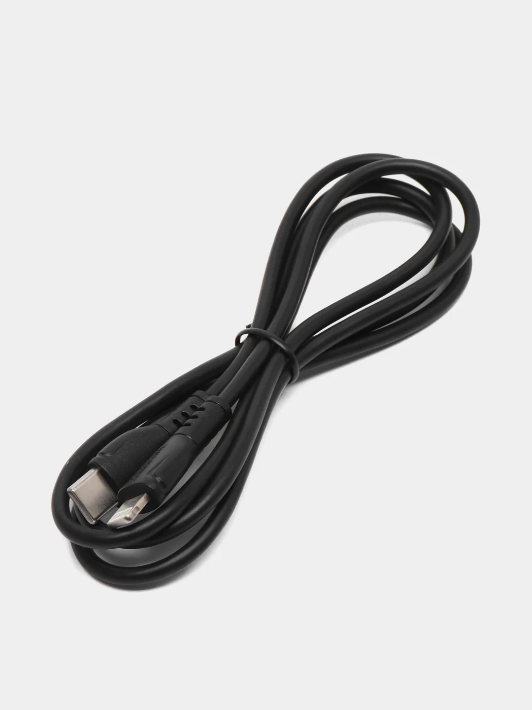 Черный кабель Lightning для зарядки iPhone