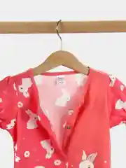 Розовый песочник для новорожденного