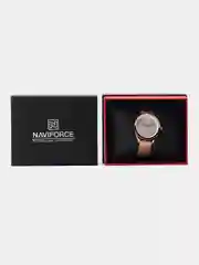 Золотой женские наручные часы Naviforce NF5015 с календарём в подарочной упаковке
