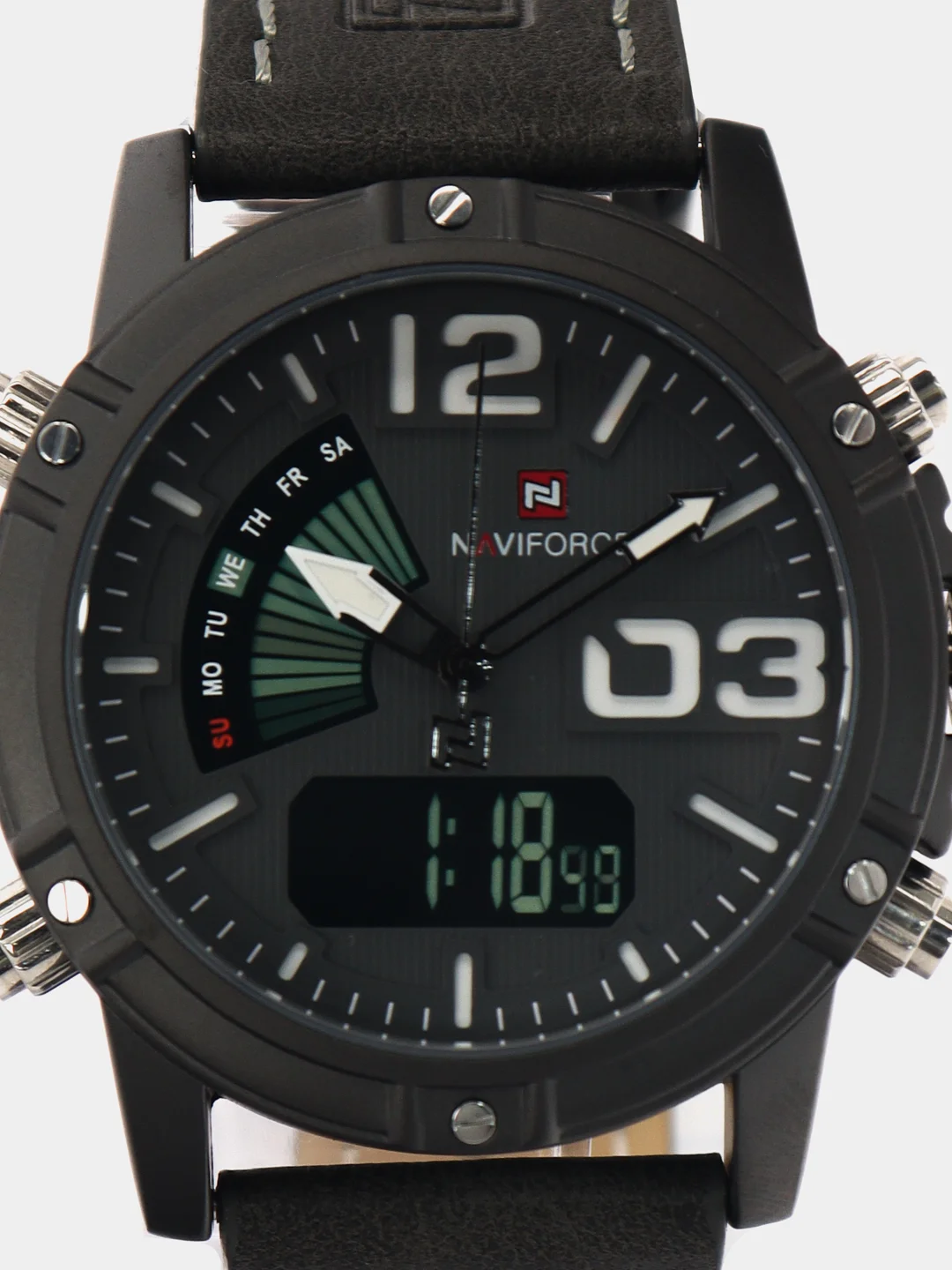 Серый мужские наручные часы Naviforce NF9095 с хронографом, в подарочной упаковке
