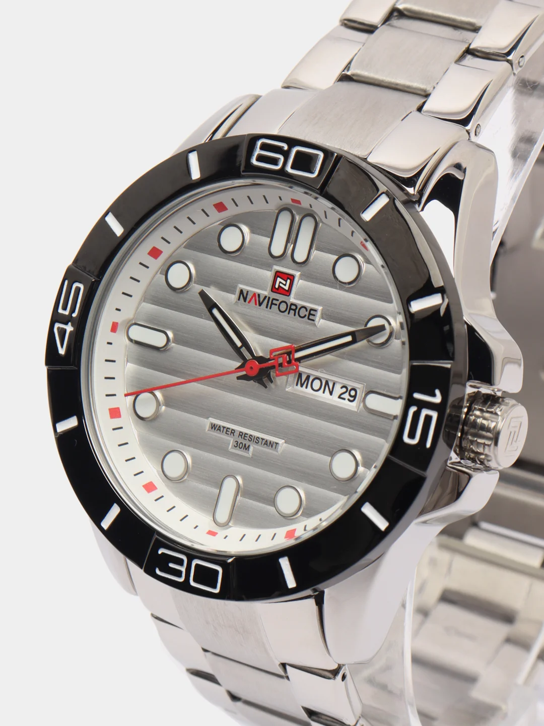 Серебряный мужские наручные часы Naviforce NF9198 с календарём, в подарочной упаковке