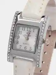 Белый часы женские наручные