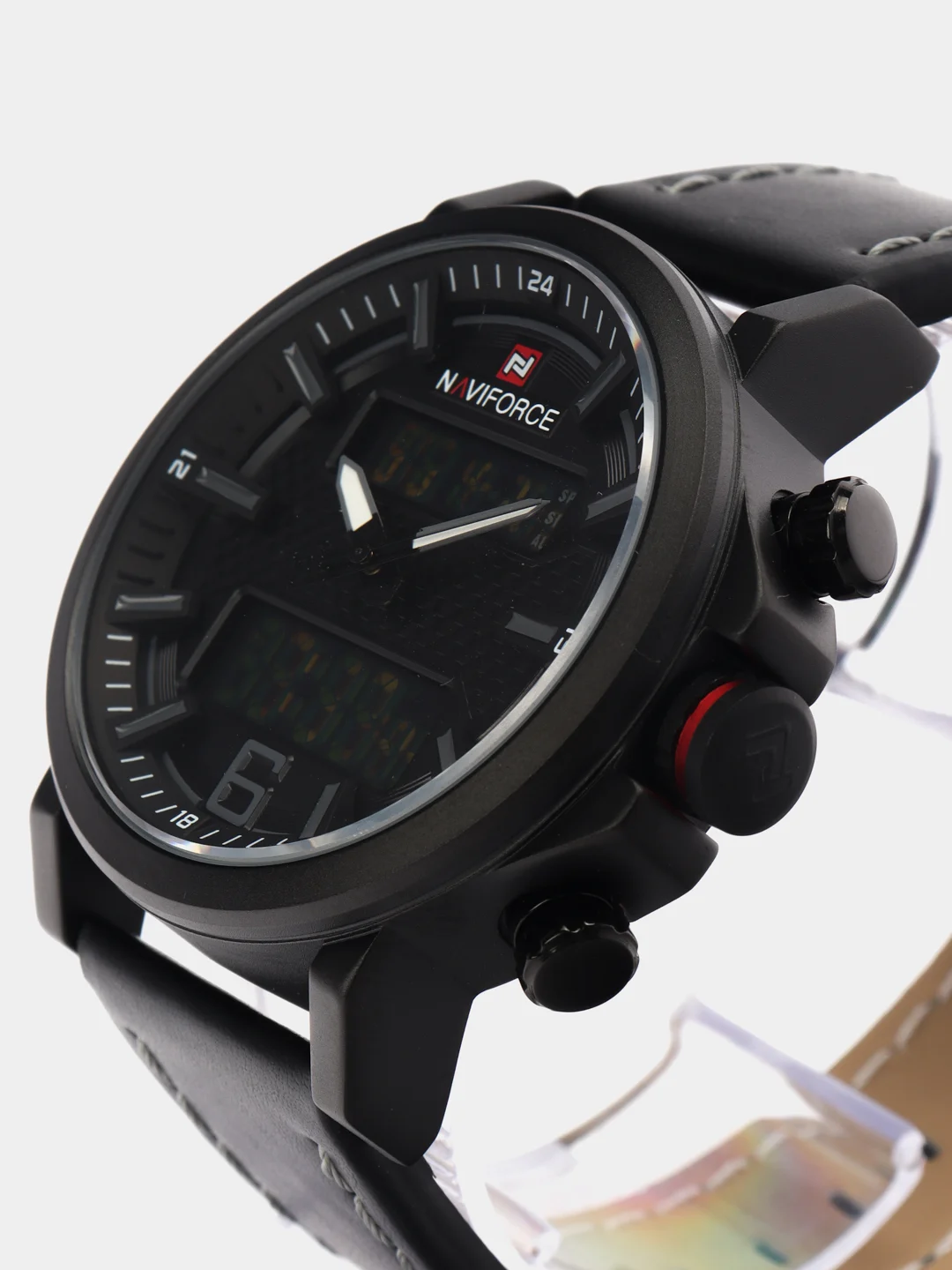 Коричневый мужские наручные часы Naviforce NF 9135 с календарём, в подарочной упаковке
