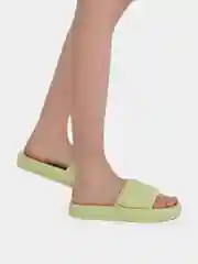 Зеленый шлепанцы сланцы женские, TENDANCE