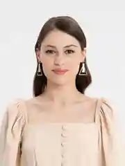 Золотой серьги оригинальные длинные, разные дизайны