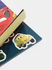 Красный книга с наклейками, 2 вида