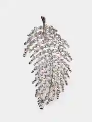 Серебряный брошь "Перо", со стразами