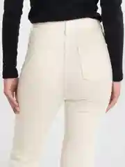 Белый джинсы женские
