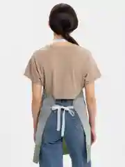 Зеленый фартук кухонный, велюровый, с вставками