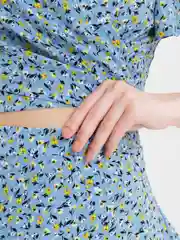 Голубой летний комплект: юбка и топ