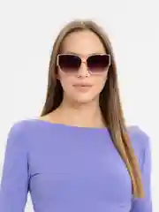 Розовый солнцезащитные женские очки