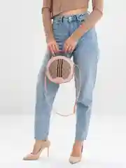 Розовый круглая женская сумка