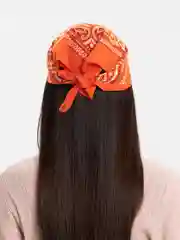 Алый бандана