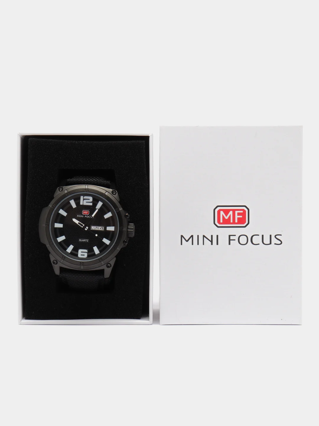 Белый мужские наручные часы Mini Focus MF0136G, с нейлоновым ремешком и календарём