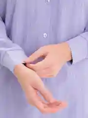Белый костюм женский: рубашка, брюки