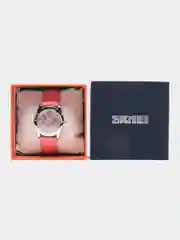 Розовый женские наручные часы Skmei 6911 с кожаным ремешком и камнями