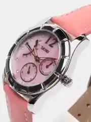 Розовый женские наручные часы Skmei 6911 с кожаным ремешком и камнями