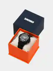 Черный детские спортивные наручные часы Skmei 1060 для мальчиков в подарочной упаковке