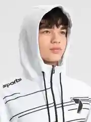 Белый костюм спортивный